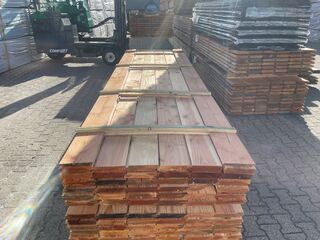 Ca. 84x Douglas Zweeds Rabat, 26x190mm, lengte 400cm